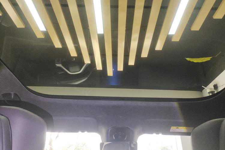 Used Avatr 07 2024 Max Extended-Range Edition Headliner