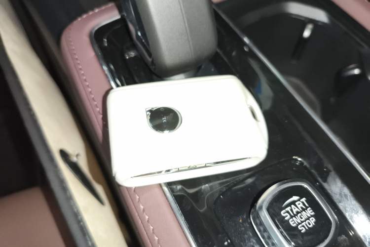 Used Volvo S90 2026 B5 Zhiyi Luxury Edition