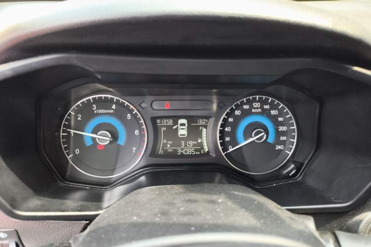 Used Dongfeng Fengon 580 2017 1.8L Manual Comfort Model Instrument Cluster