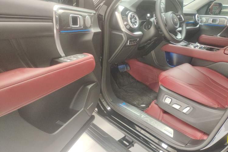 Used Tank 400 New Energy 2026 Model—Hi4-T Smart Enjoyment Version Driver Seat