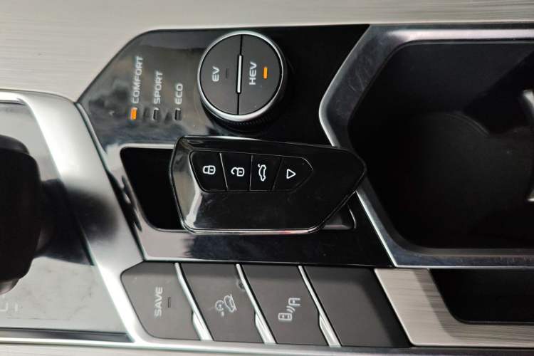 Used Geely Auto Coolray New Energy 2020 1.5T ePro Higher Interior 1