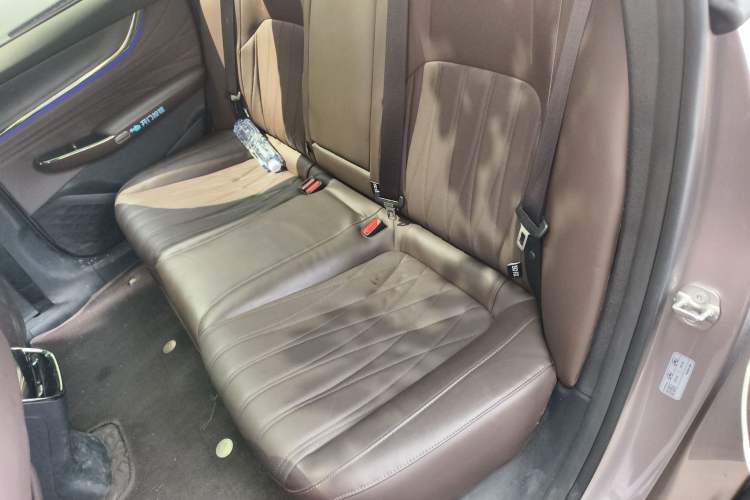 Used CHANGAN NEVO A07 2025 Blue Whale Range-Extending Version 230 Flagship Model
