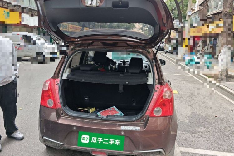 Used Suzuki Swift 2014 1.5L Automatic Fashion Edition