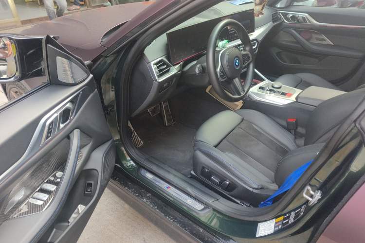 Used BMW i4 2023 eDrive40
