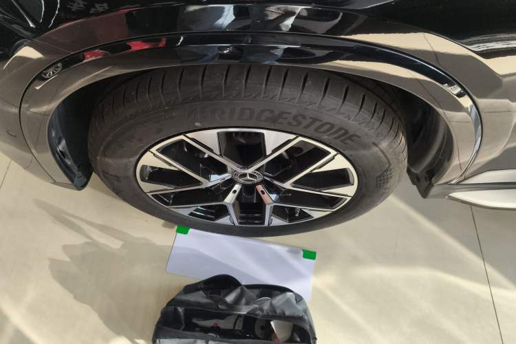 Used Mercedes-Benz GLC 2024 GLC 260 L 4MATIC Luxury Model 5 Seats