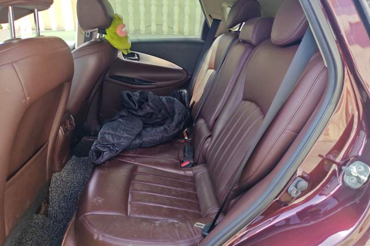 Used Infiniti QX50 2013 2.5L 4x4 Elegant Edition
