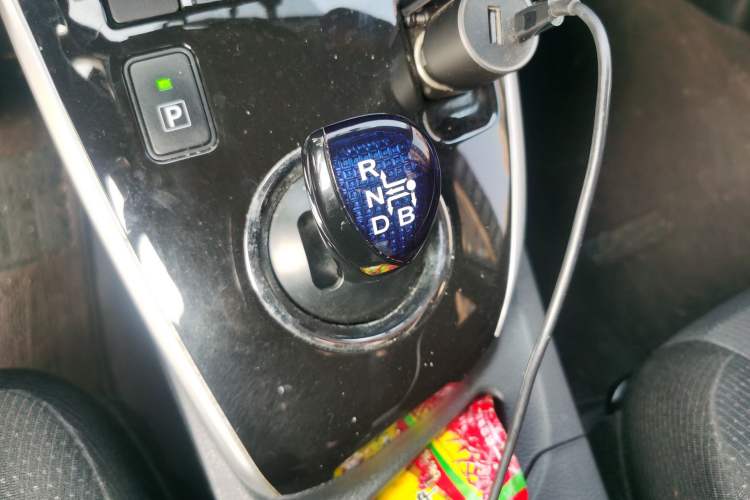 Used Toyota Levin Hybrid E+ 2019 1.8L PH GS E-CVT Elite Edition Gear Lever