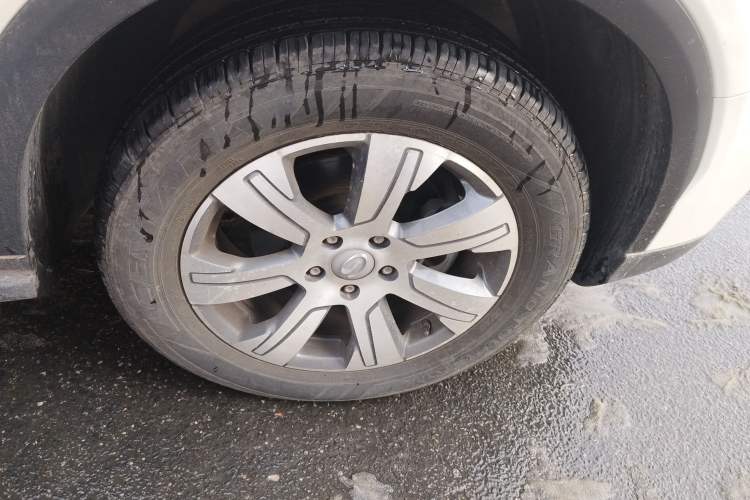 Used GAC Trumpchi GS7 2017 320T Two-Wheel-Drive Luxury Smart Connectivity Model