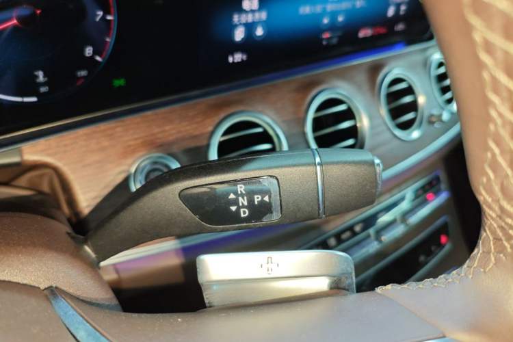 Used Mercedes-Benz E-Class 2023 Updated E 300 L Luxury Edition
