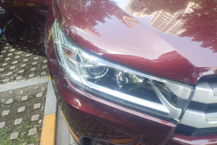 Used Toyota Highlander 2018 2.0T Two-Wheel-Drive Luxury Edition 7 Seats Emission Standard China V
