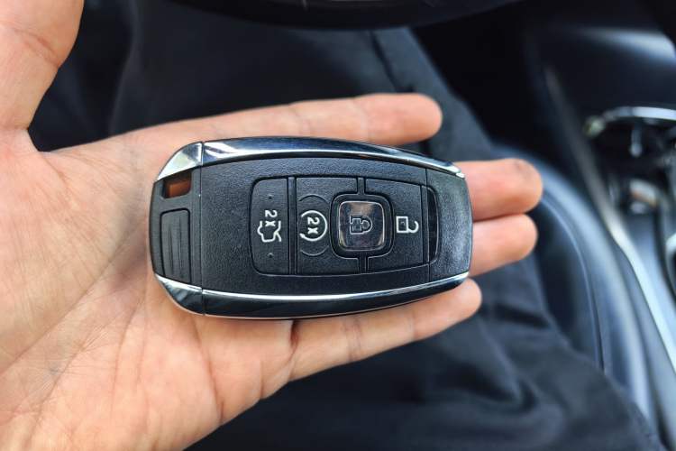 Used Lincoln MKC 2017 2.0T Two-Wheel Drive Deluxe Edition