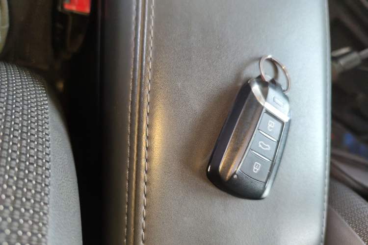 Used Dongfeng Aeolus Yixuan 2020 230T Automatic Advanced Edition Vehicle Key