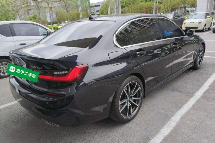 Used BMW 3 Series 2021 Facelifted 320Li M Sport Package Rear Right 45 Deg