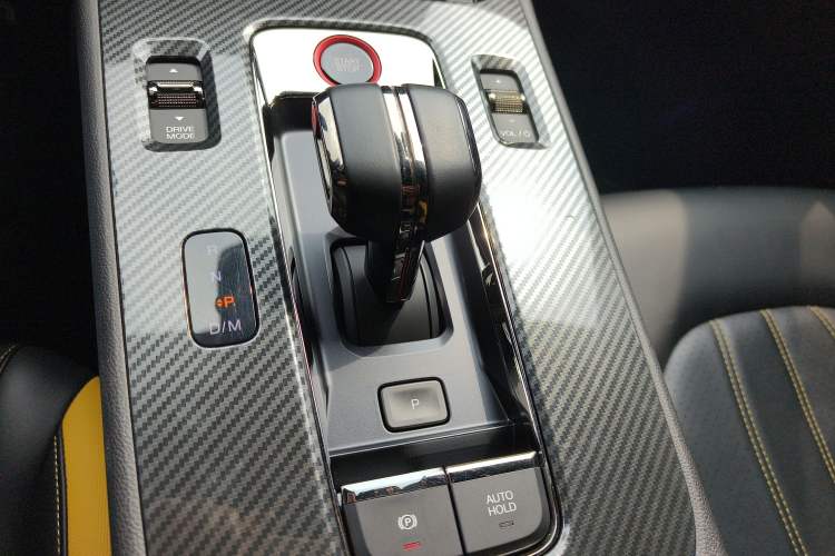 Used GAC Trumpchi EMPOW 2021 270T DCT J15 Version Gear Lever