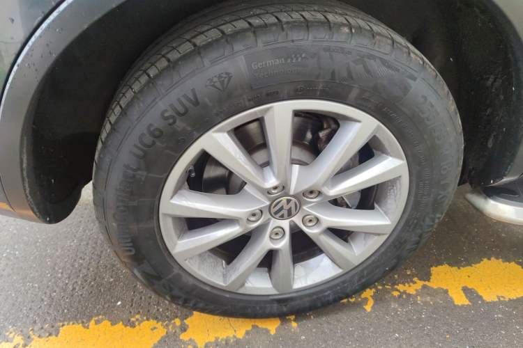 Used Volkswagen Touareg 2011 3.0 TSI High-End Version
