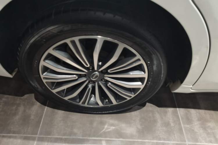 Used GAC Trumpchi M6 2021 270T DCT Luxury Edition (7-seater)