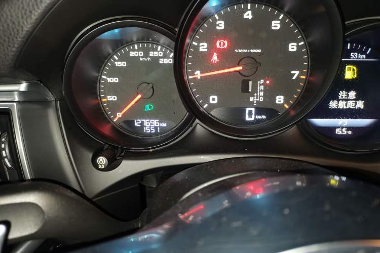 Used Porsche Macan 2017 Macan 2.0T Odometer Close Up