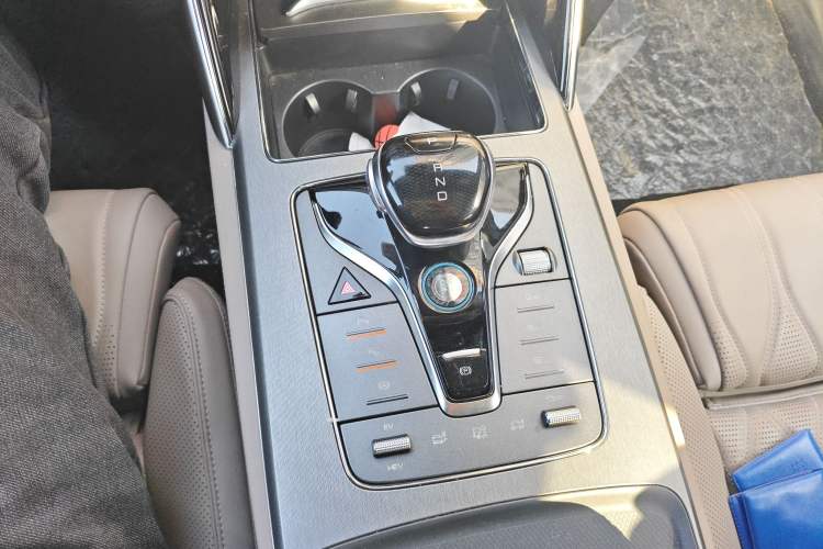 Used BYD Tang New Energy 2024 DM-p Champion Edition 215 km All-Wheel-Drive Flagship Model