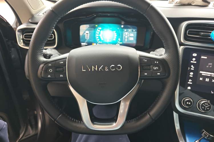 Used Lynk & Co 01 EM-P 2019 1.5T PHEV Jing Meeting China VI Emission Standards