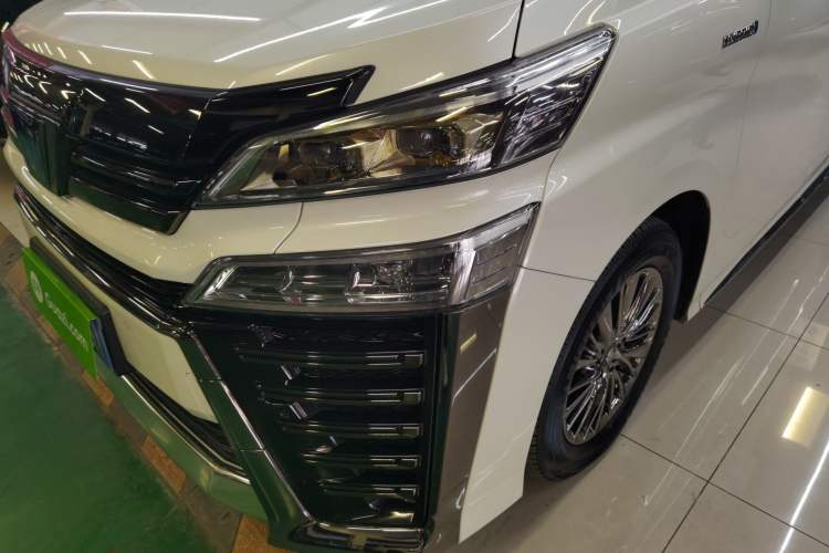 Used Toyota Vellfire 2023 Crown Dual-Engine 2.5L HV Ultimate Edition