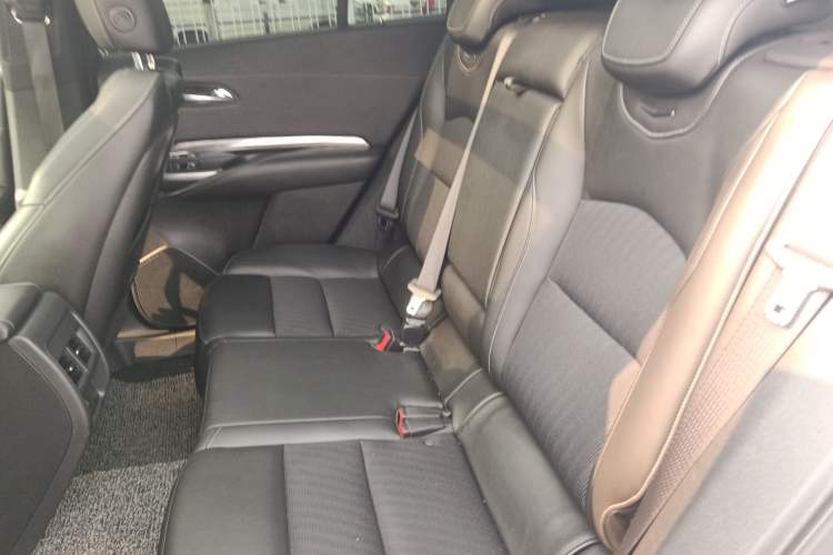 Used Cadillac XT4 2018 28T Two-Wheel Drive Tech Version Left Rear Seat