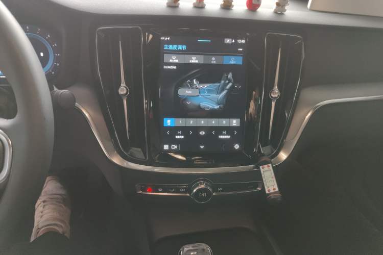 Used Volvo S60 2024 B4 Zhiyi Luxury Edition