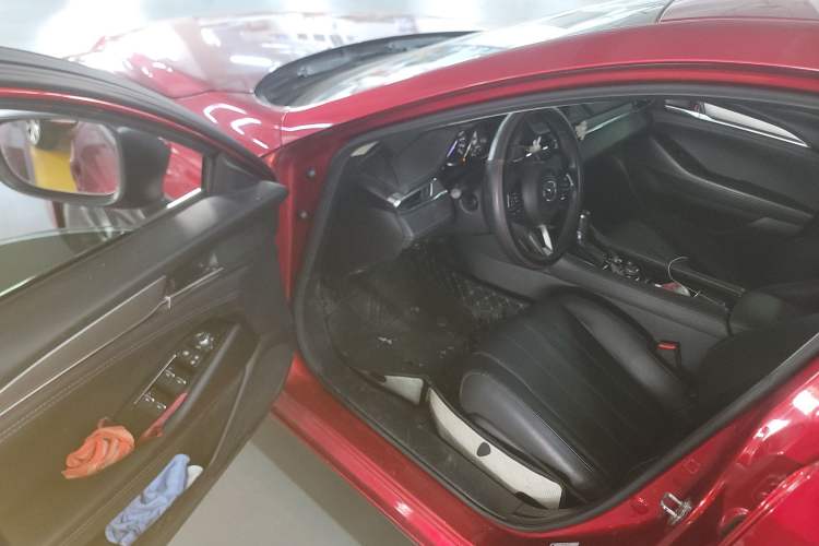 Used Mazda Atenza 2020 2.0L Blue Sky Luxury Edition