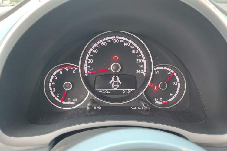 Used Volkswagen Beetle 2014 1.2TSI Fashion Edition Instrument Cluster