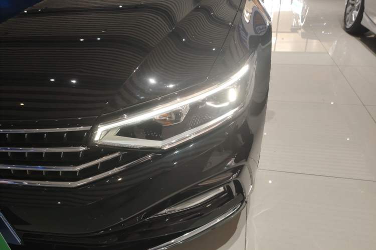 Used Volkswagen Magotan 2023 2 Million Units Commemorative Edition 330TSI DSG Luxury Version