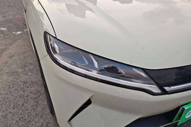 Used BYD Yuan UP 2024 401KM Leading Edition Right Front Headlight