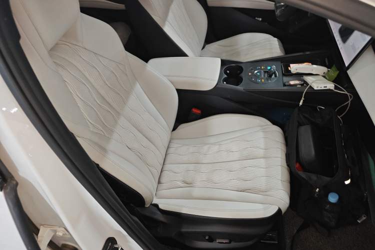 Used BYD Seal 06 New Energy 2024 DM-i 120KM Flagship Model Right Front Seat