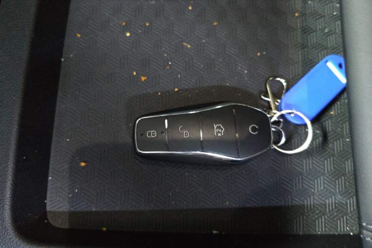 Used BYD e7 2025 Model 520 Smart Mobility Edition
