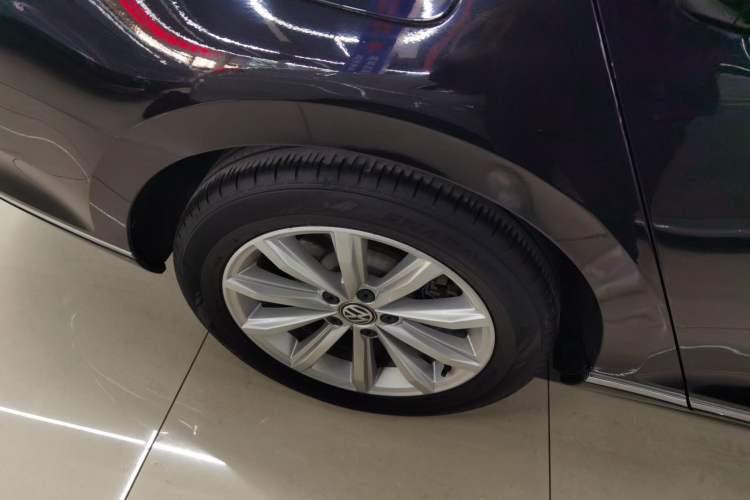 Used Volkswagen Magotan 2018 330TSI DSG Advanced Model Exterior 5