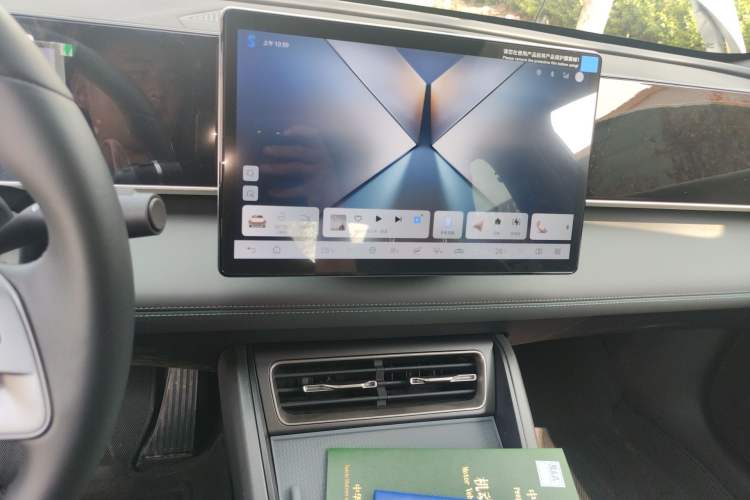 Used BYD Qin L 2025 DM-i Smart Drive 80KM Leading Model Audio And AC Panel