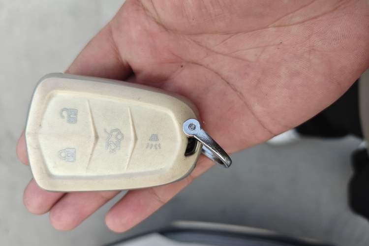 Used Cadillac XT5 2017 Anniversary Edition 25T Luxury Model