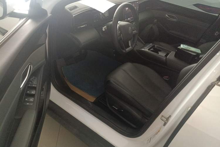 Used BYD Qin L 2025 EV 470KM Leading Edition
