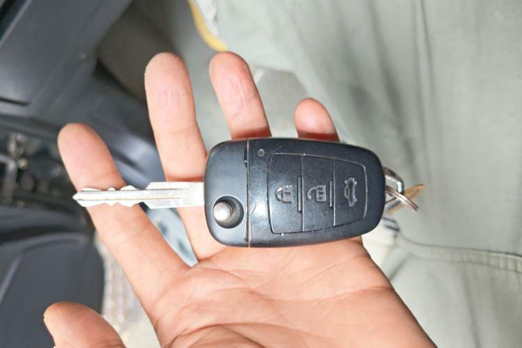 Used Bestune X80 2013 2.0L automatic comfort version