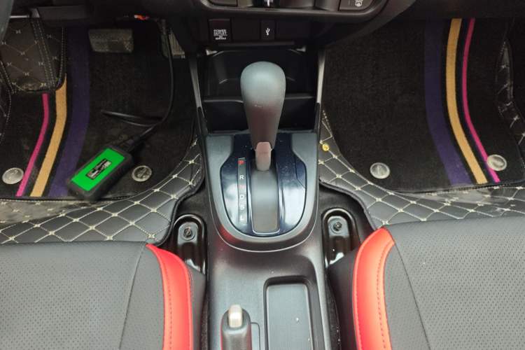 Used Honda Fit 2016 1.5L LXS CVT Comfort Sunroof Version Gear Lever