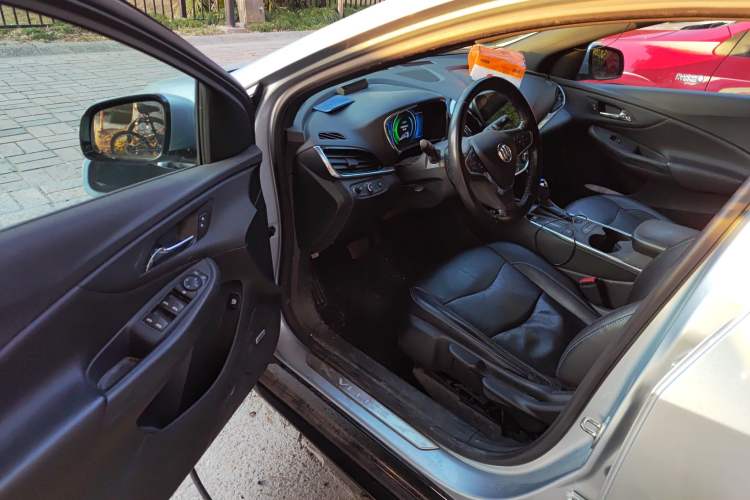 Used Buick VELITE 5 2017 Stylish Extended-Range Model