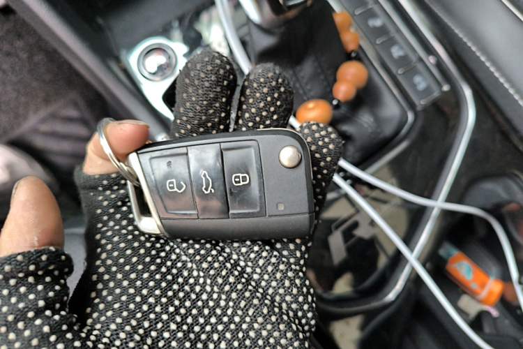 Used Volkswagen Tiguan L 2022 330TSI Automatic Two-Wheel Drive R-Line Enhanced Edition
