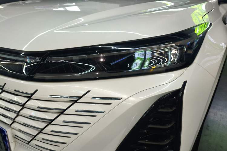 Used CHANGAN CS75 PLUS 2024 3rd Generation Champion Edition 2.0T Intelligent Drive Performance Model Left Front Headlight