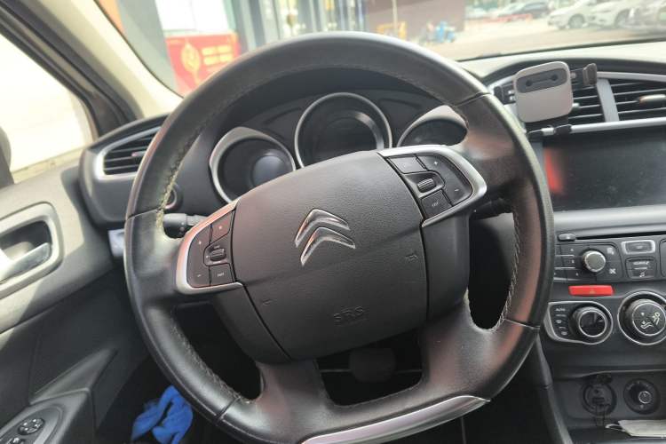 Used Citroen C4L 2014 1.8L Intelligent Drive Automatic Dynamic Model Steering Wheel