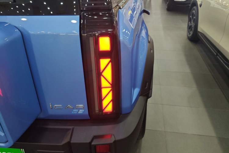 Used iCAR 03 2024 501km Two-Wheel Drive Long-Range Version Right Rear Taillight