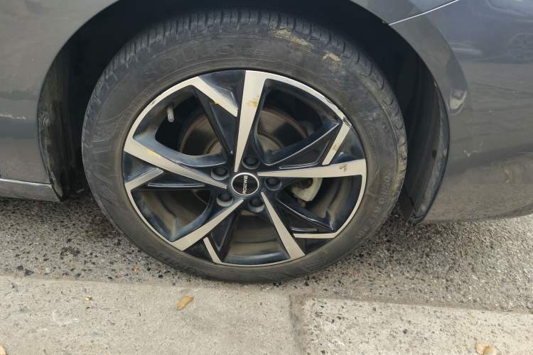 Used Roewe i5 2023 1.5L CVT Luxury Edition