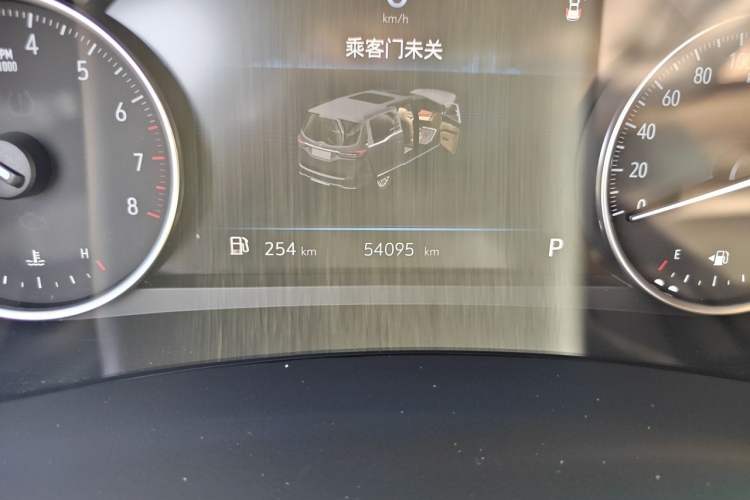 Used Buick GL8 2023 Land Executive Class 652T Luxury Model