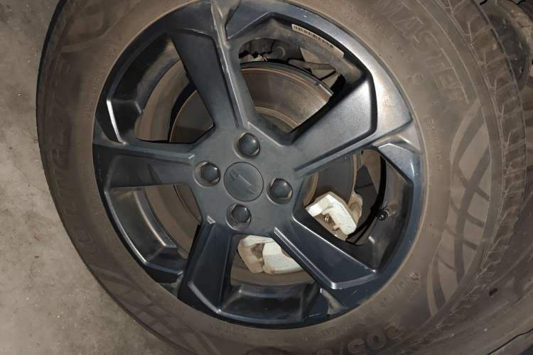 Used Geometry E Firefly 2024 301km Starlight
