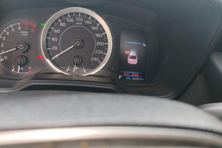 Used Toyota Levin 2021 185T CVT Luxury Edition Odometer Close Up