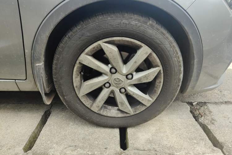 Used Baojun 310W 2017 1.5L Manual Fashion Model China V
