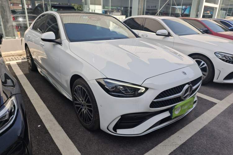 Used Mercedes-Benz C-Class 2023 Restyled C 260 L Sport Edition Front Right 45 Deg