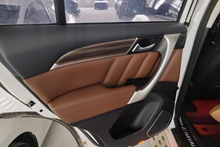 Used Haval H9 2017 2.0T Diesel 4x4 Comfort Edition 5 Seats